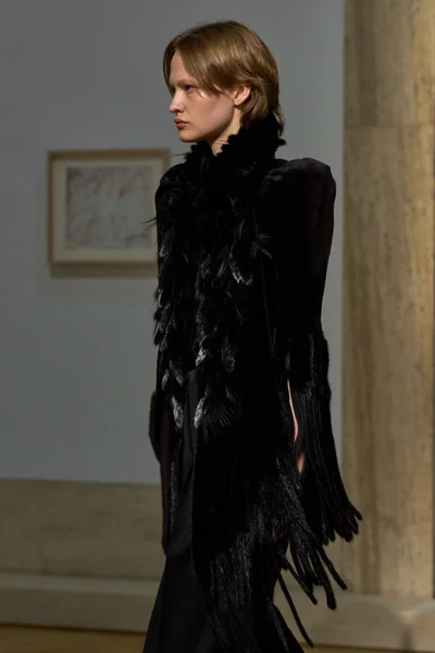 Look 120